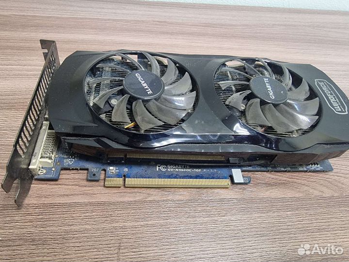 Видеокарта Nvidia GeForce GTX560Ti и 9500GT
