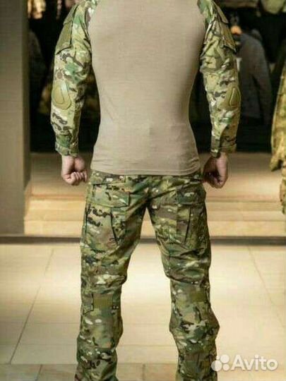 Тактический боевой костюм