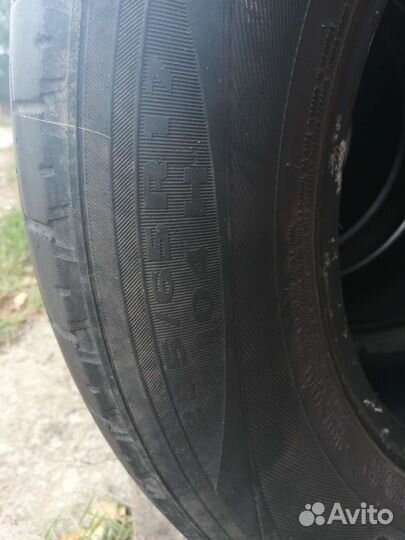 Kumho Road Venture ST KL11 235/65 R17 104H
