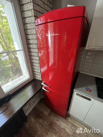 Холодильник Schaub Lorenz SLU S335R2