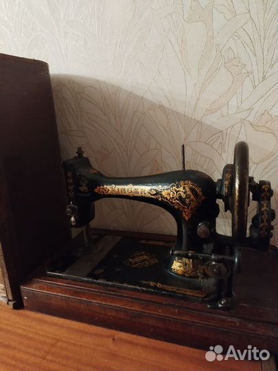 Швейная машинка зингер