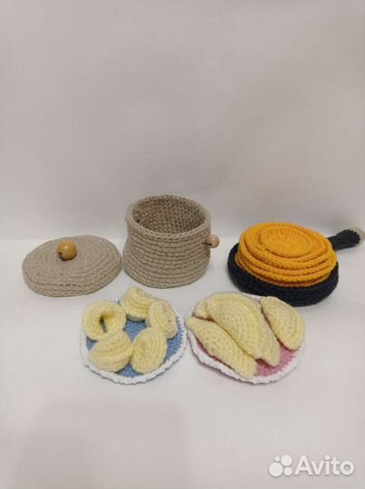 Вязаные пельмени и блины