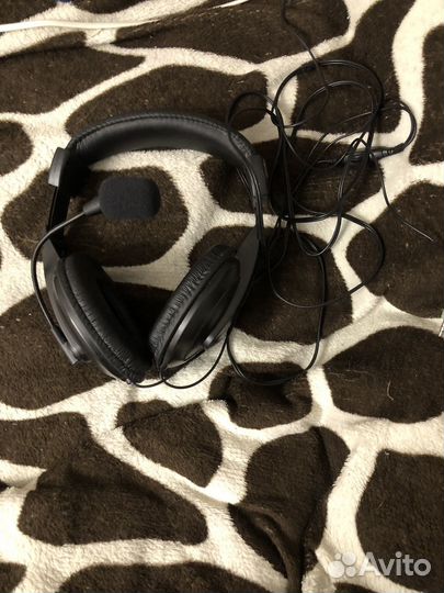 Игровая клавиатура и мышь