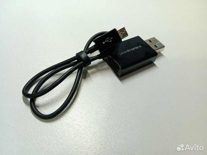 Bluetooth гарнитура Plantronics backbeat GO 2