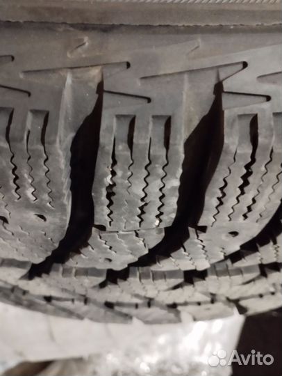 Bridgestone Ice Cruiser 5000 4.00/9 R16 26