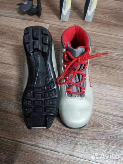 Лыжи беговые детские 150 с ботинками 34