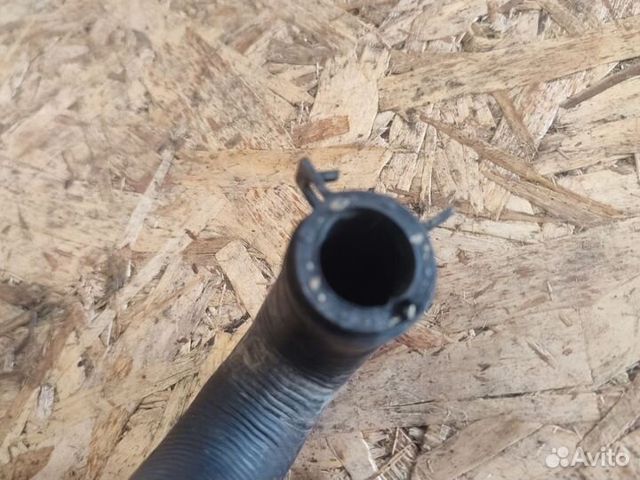 Мерседес W211 патрубок системы охлаждения