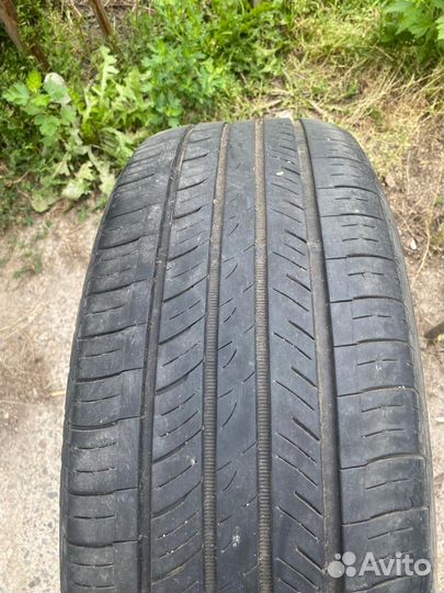 Roadstone N'Fera AU5 235/55 R19