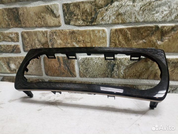 Накладка в салоне Mercedes-Benz Cls C218 2012