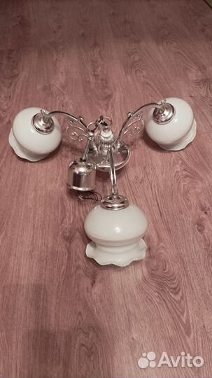 Люстра потолочная трехрожковая