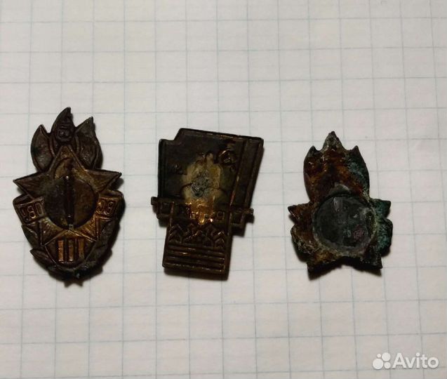 Тяжелые значки СССР