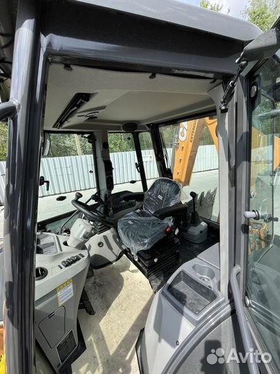 Экскаватор-погрузчик CASE 580, 2023