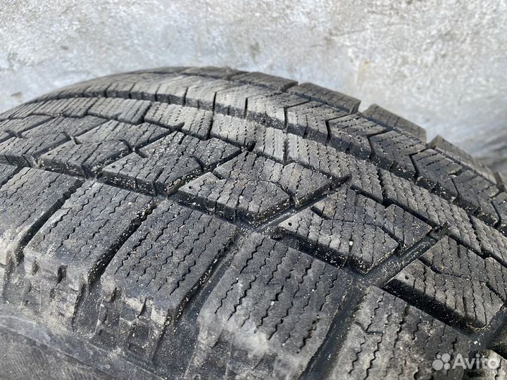 Bridgestone Blizzak VRX 195/65 R15 91S