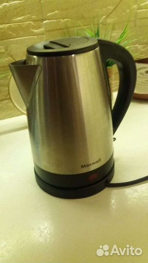 Чайник эл. Бу,хорошо работает не шумный
