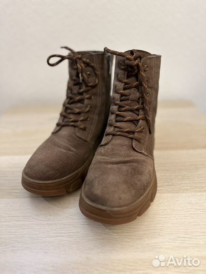 Ботинки женские зимние 38 размера