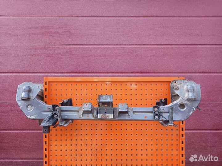 Передняя панель Mitsubishi Outlander 2