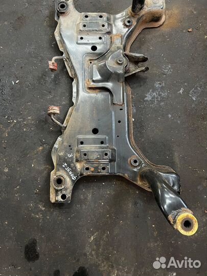 Передний подрамник Ford focus 2, 1.6