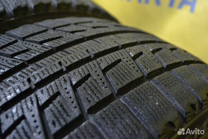 Bridgestone Blizzak Revo2 225/45 R17