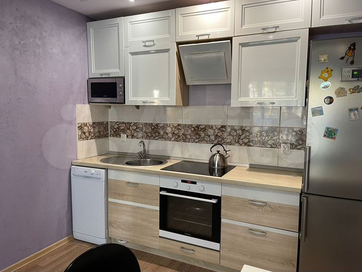 2-к. квартира, 45 м², 3/3 эт.