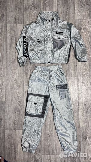 Костюм прогулочный