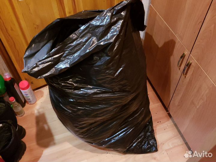 Отдам бесплатно вещи