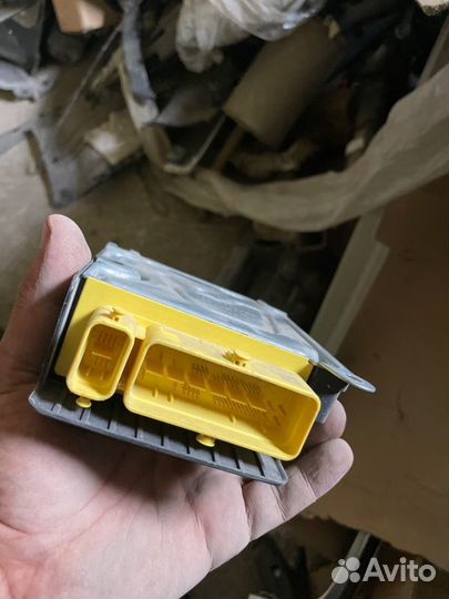 Блок управления аирбаг Volkswagen Touareg