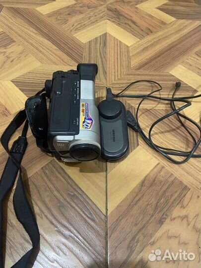 Видеокамера samsung VP-W80