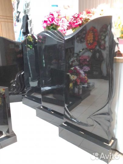 Памятники из гранита