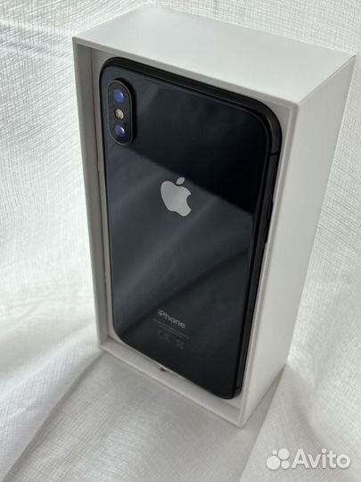 iPhone X, 64 ГБ
