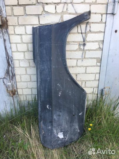 Крыло заднее газ 2401