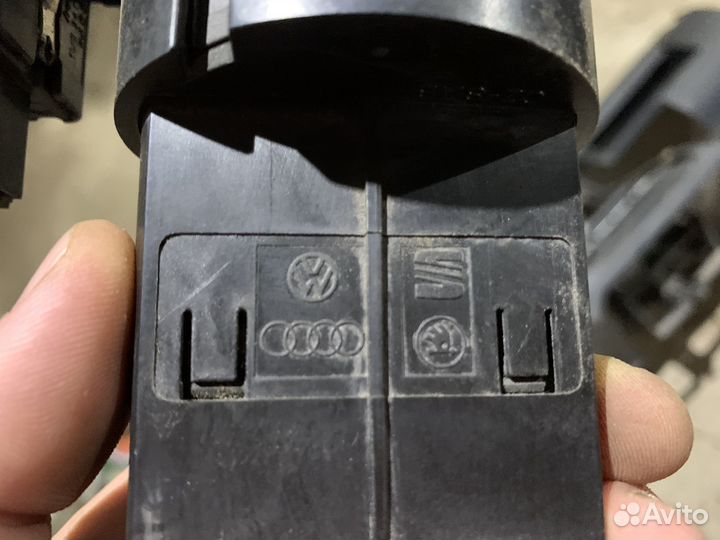 Переключатель света фар skoda octavia a4