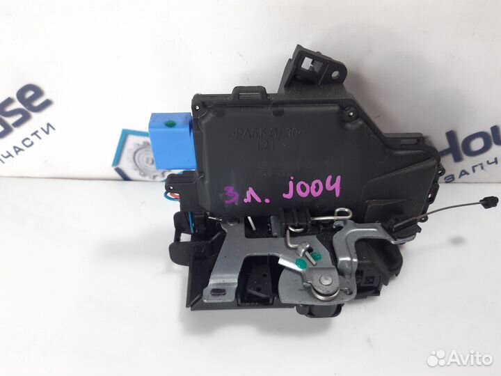 Замок двери задний левый Volkswagen Golf 6 1.4 TSI