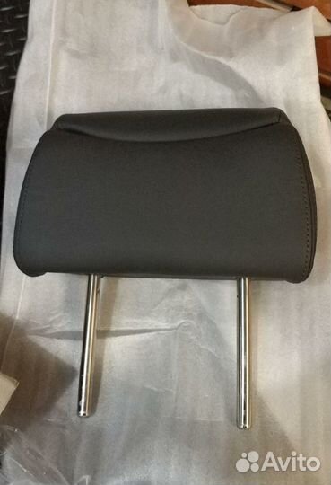 Подголовник с обивкой Audi A8/S8 quattro