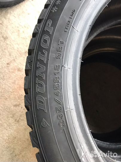Dunlop SP Winter Ice 03 235/45 R18 98T