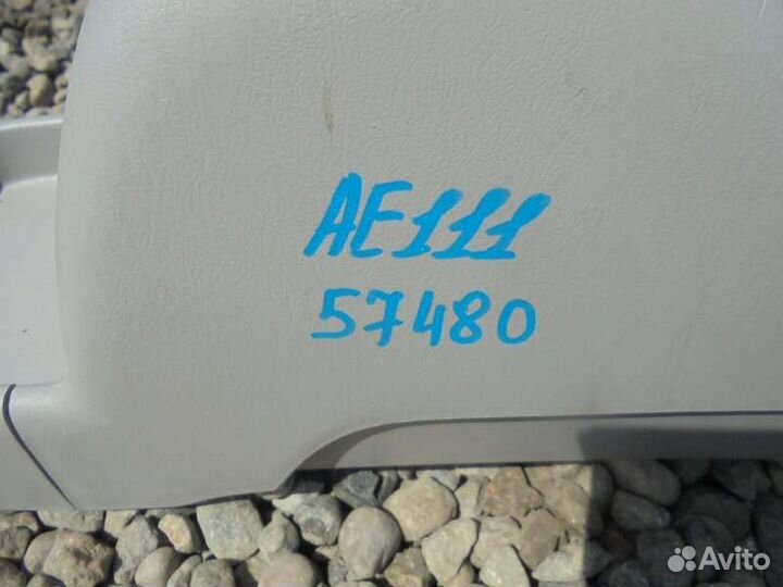 Консоль между сидений Toyota Corolla Spacio AE111