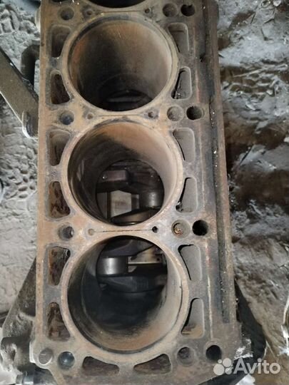 Блок цилиндров Мерседес w203. 111