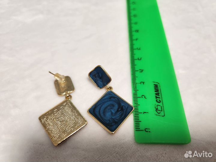 Серьги бижутерия