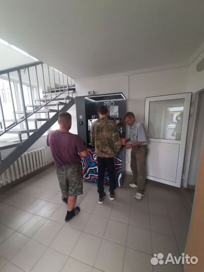 Вендинговый аппарат кофе в наличии