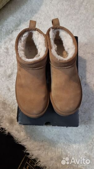 Ugg женские на высокой платформе 37р