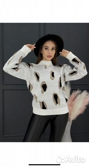 Свитер женский