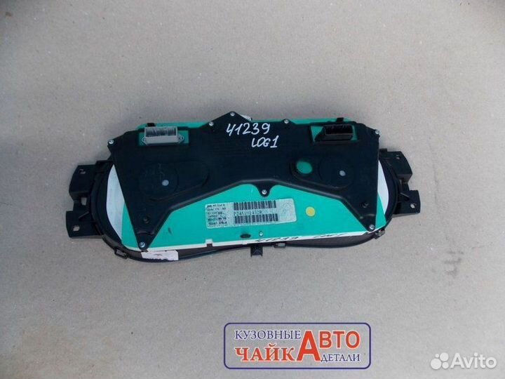 Щиток приборов Renault Logan 1