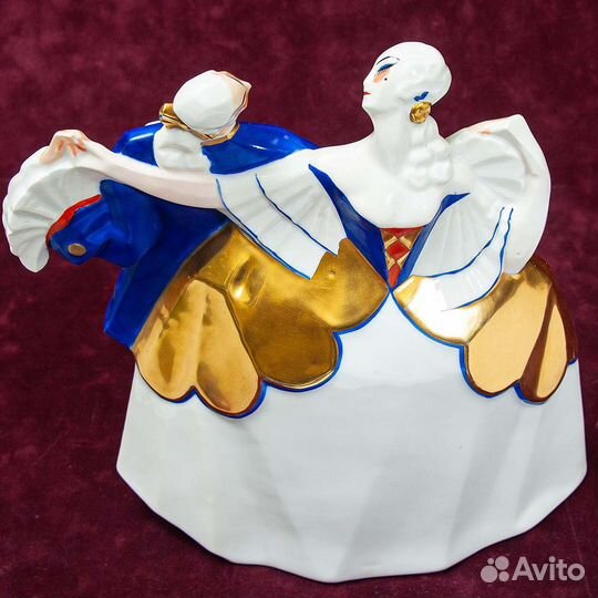 Антикварная Фарфоровая Статуэтка