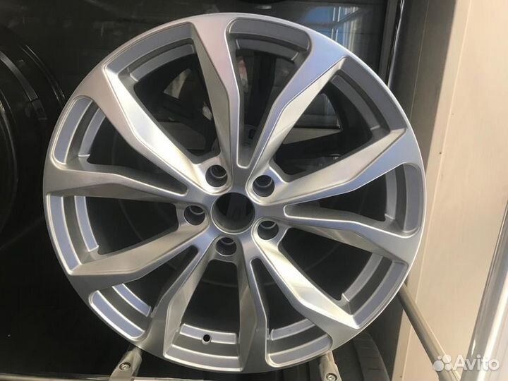 Диск Литой RST R19х7,5 PCD 5х114,3 ET35 DIA60,1