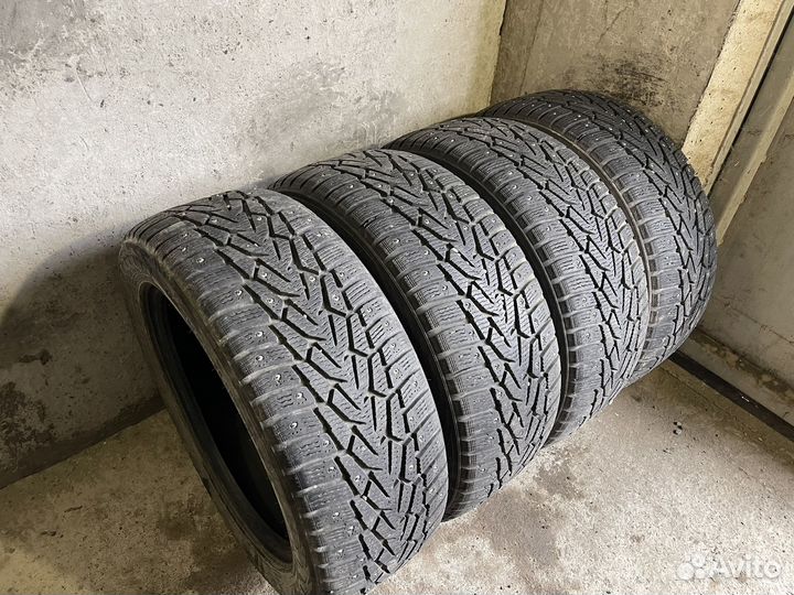 Nokian Tyres Hakkapeliitta 7 215/55 R17