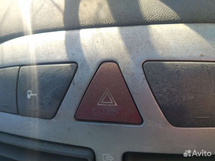 Кнопка аварийки пежо 308