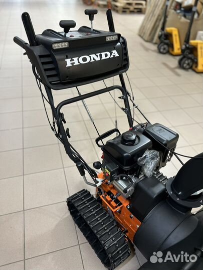 Гусеничный снегоуборщик Honda HS90 GX340 / 13HP