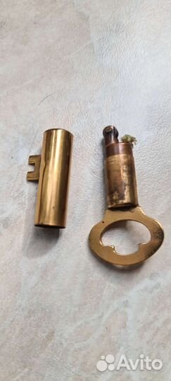 Зажигалка-ключ 60-е гг(уже антиквариат)бензиновая