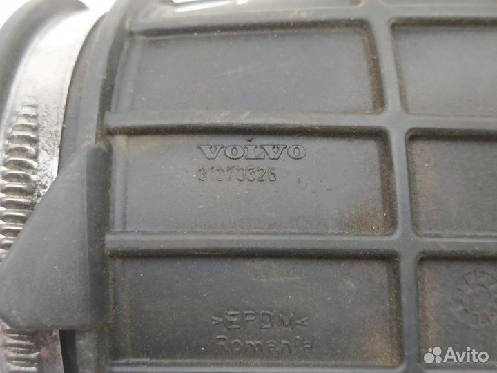 Б/У Патрубок воздушного фильтра 31370326 volvo