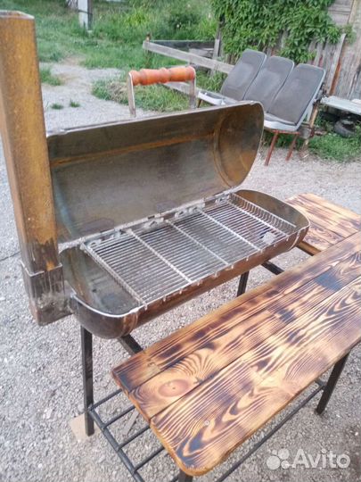 Мангал с крышкой