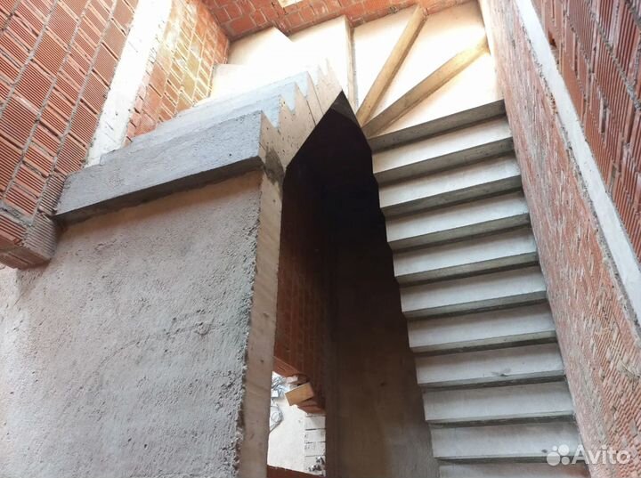 Бетонная лестница под заказ